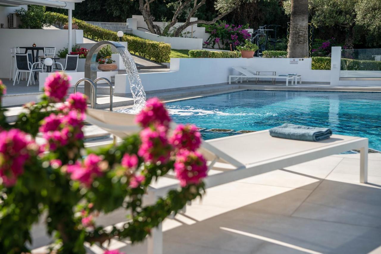 Villa Life Agia Marina Eksteriør bilde