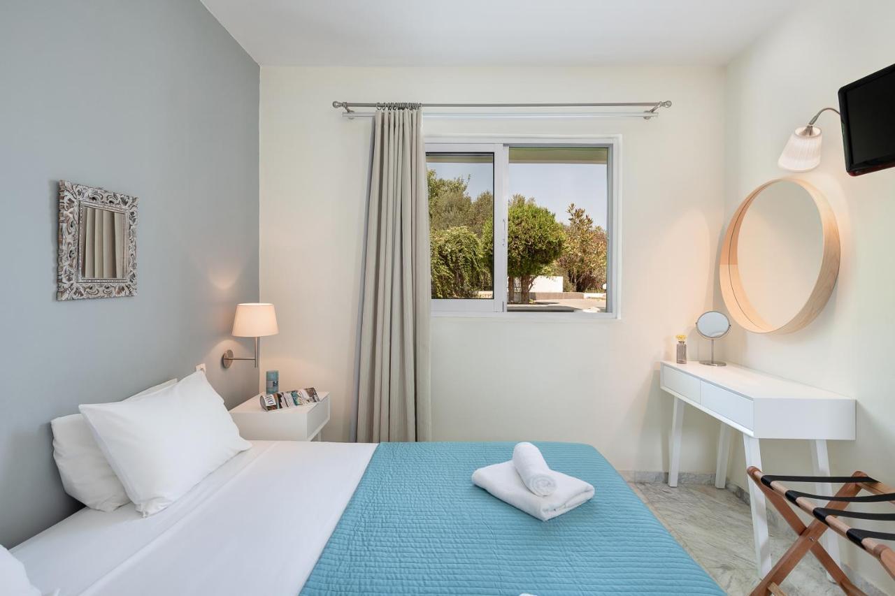 Villa Life Agia Marina Eksteriør bilde