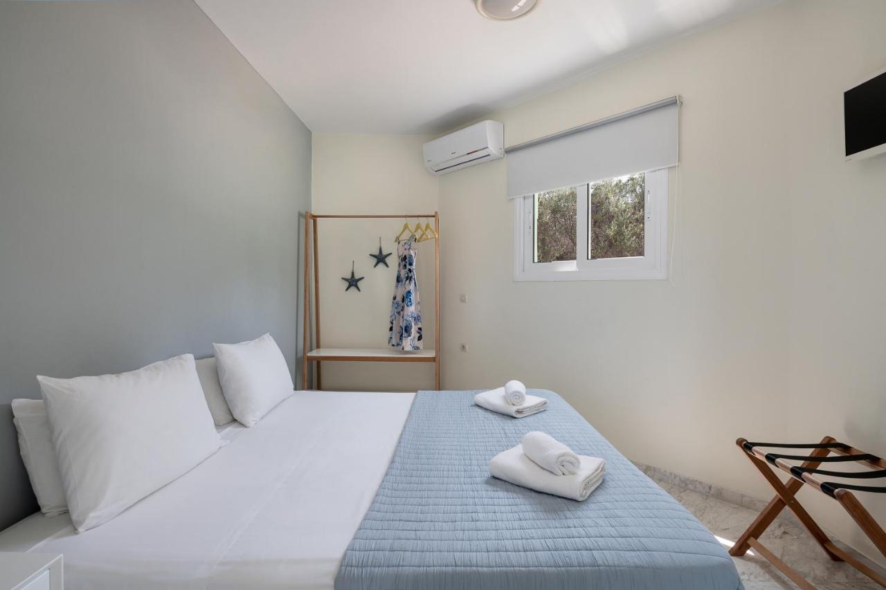 Villa Life Agia Marina Eksteriør bilde