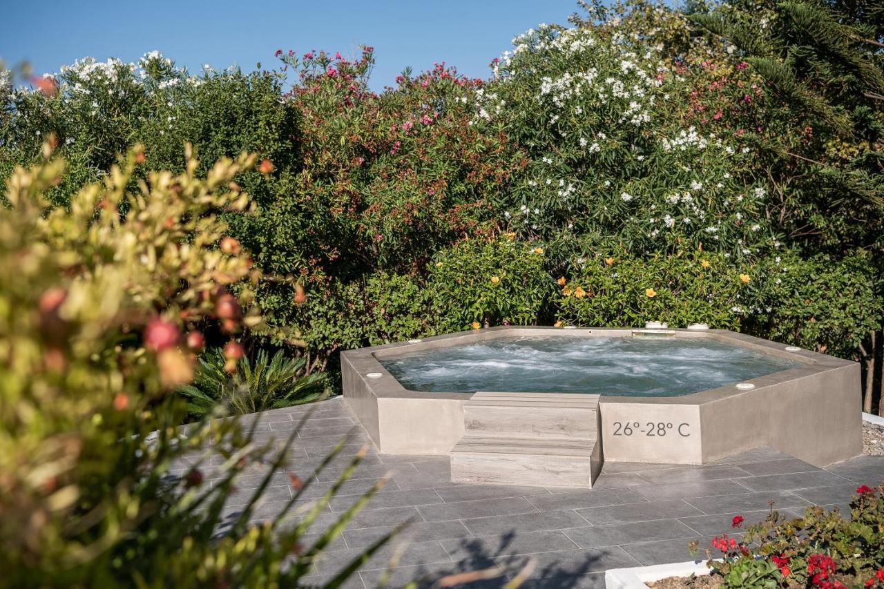 Villa Life Agia Marina Eksteriør bilde