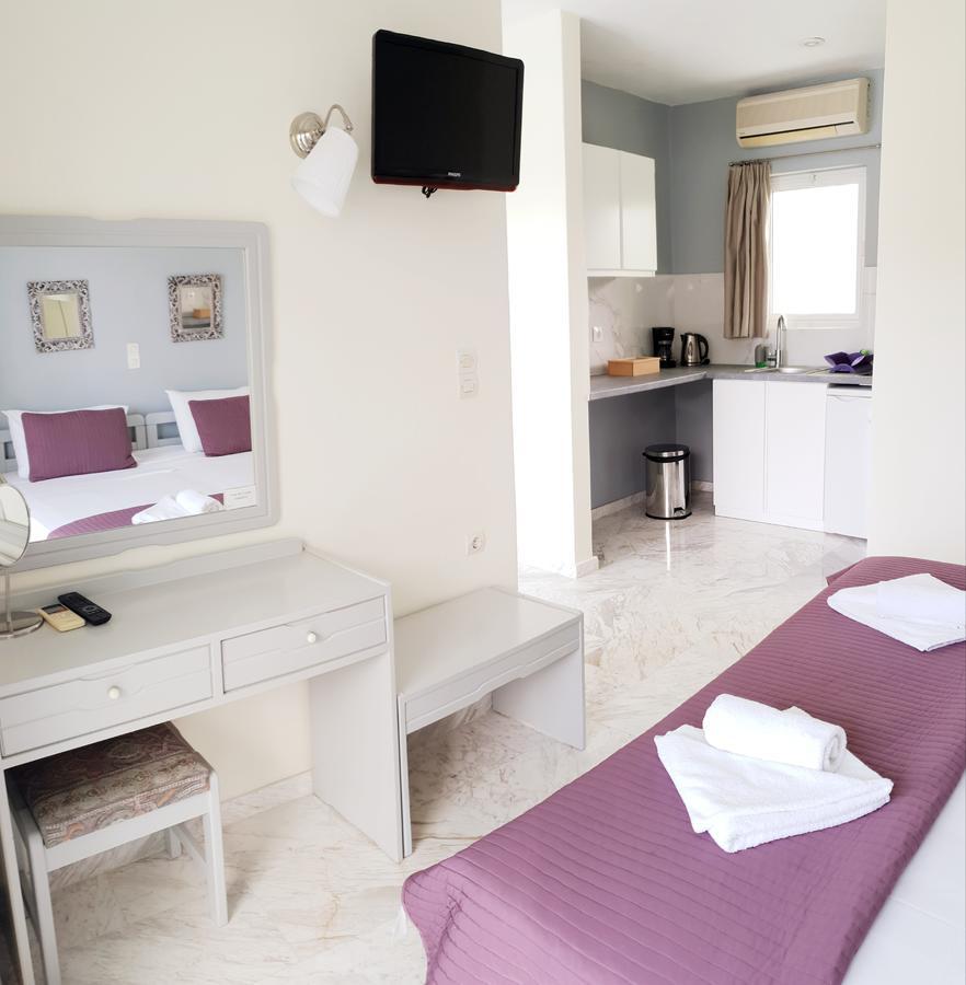 Villa Life Agia Marina Eksteriør bilde